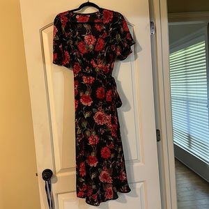 Black coral wrap dress - forever 21 medium